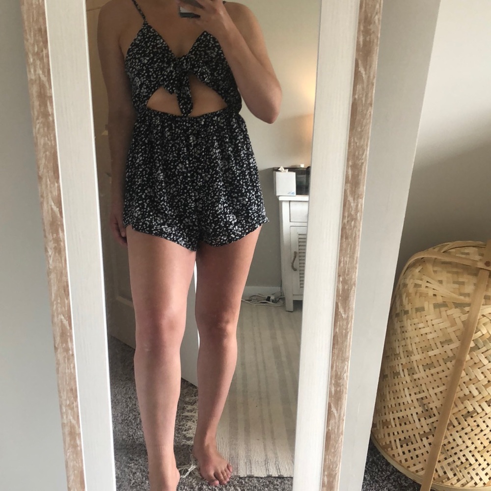 NWOT Zaful Romper